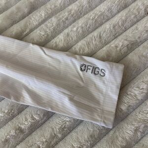 FIGS ribbed under scrub white long sleeve